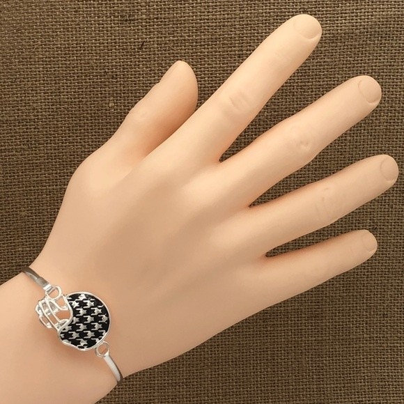 🌼 Houndstooth Football Helmet Silver Alabama Bracelet - Picture 2 of 2
